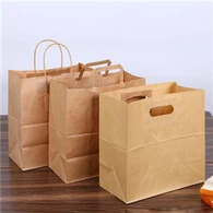 Torba papierowa z wyciętym uchwytem